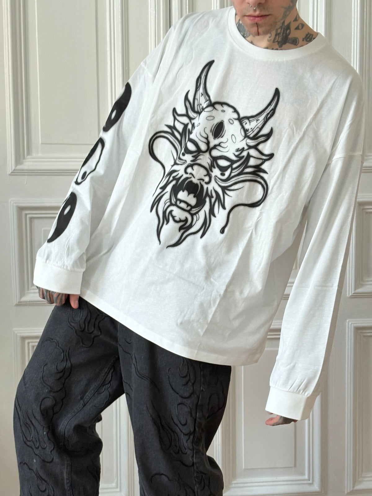 dragon • sleeve