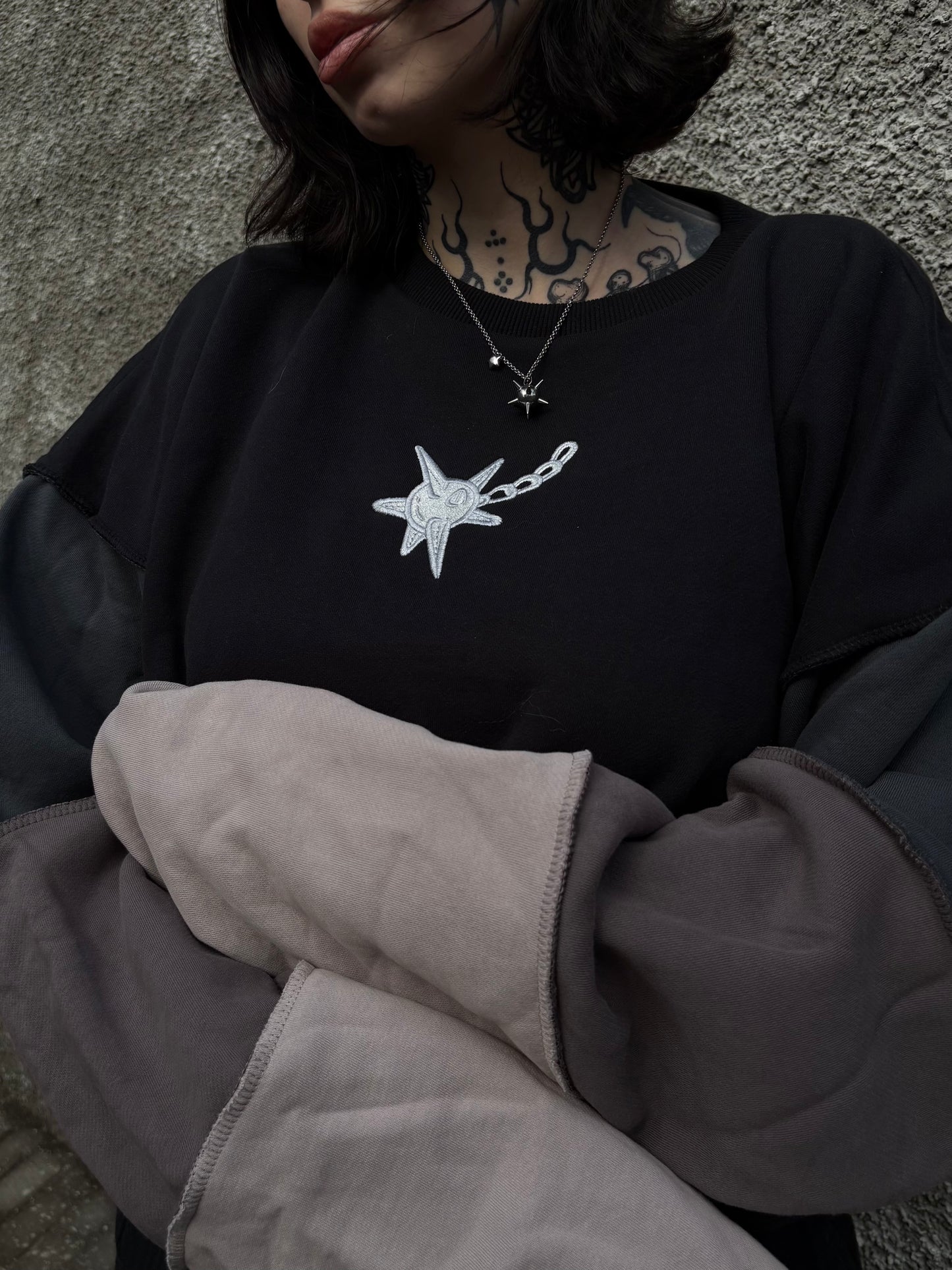 b4bysweater dark
