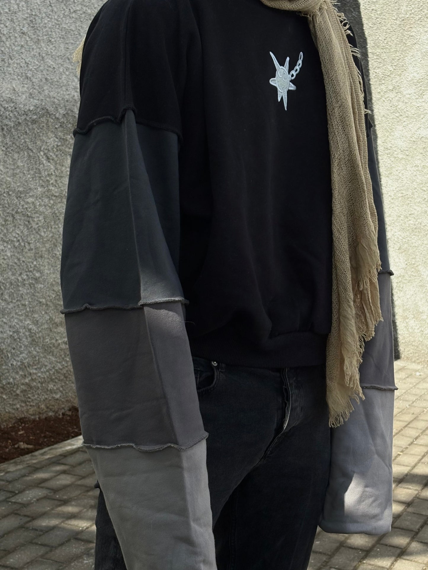 b4bysweater dark